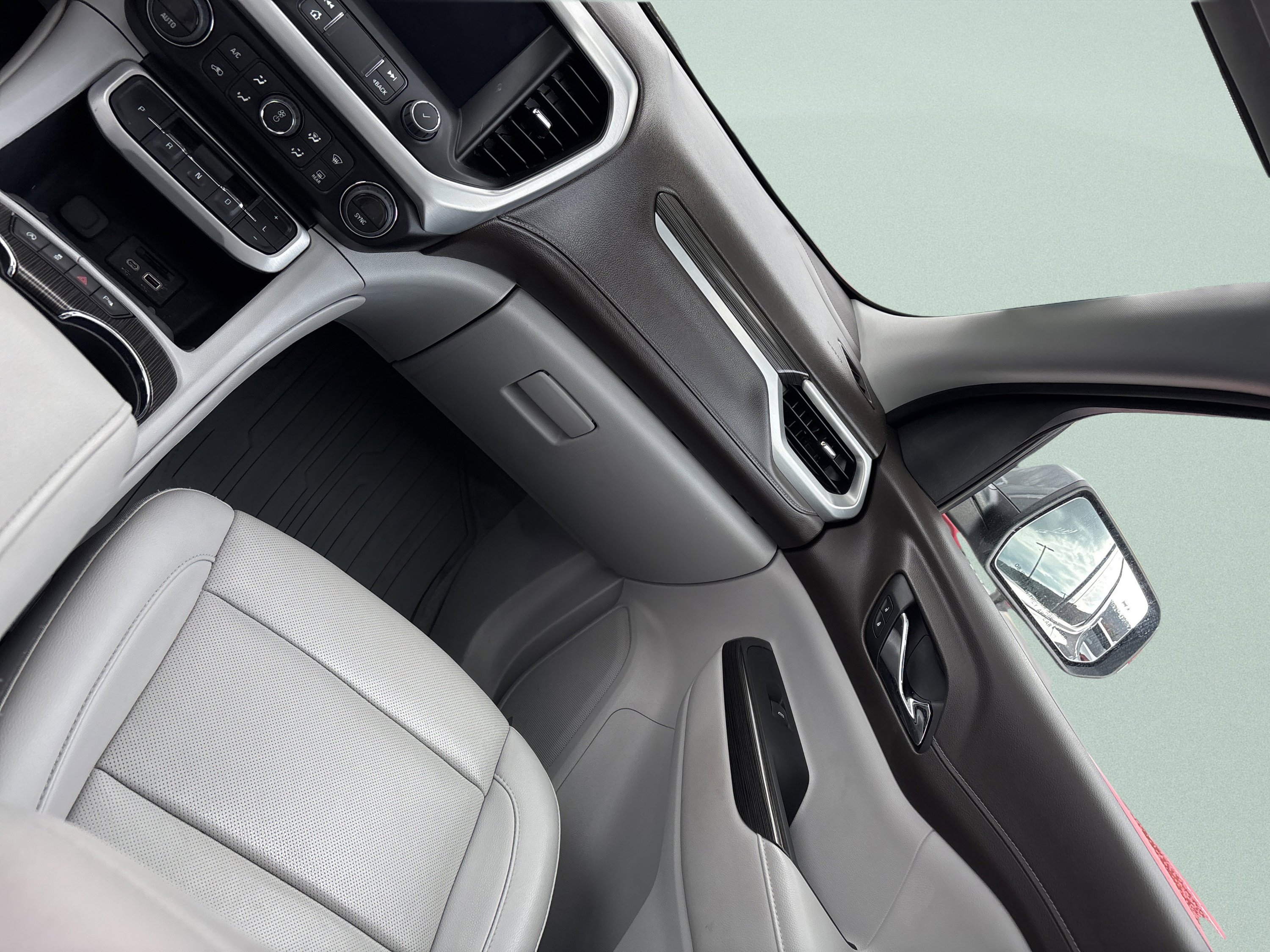 Used 2023 GMC Acadia SLT image 33