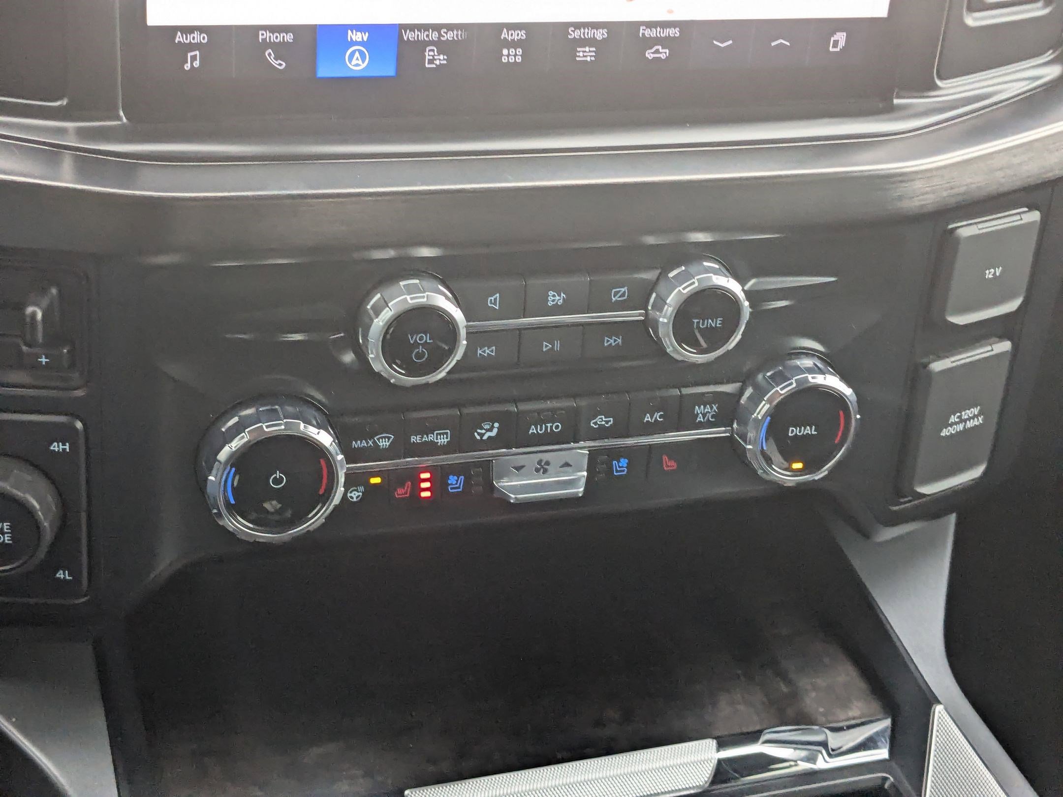 Used 2024 Ford F350 Lariat AWD/4WD image 26