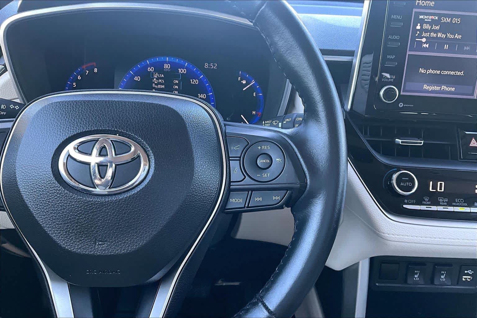 Certified 2022 Toyota Corolla Cross XLE w/ Convenience Package FWD image 24