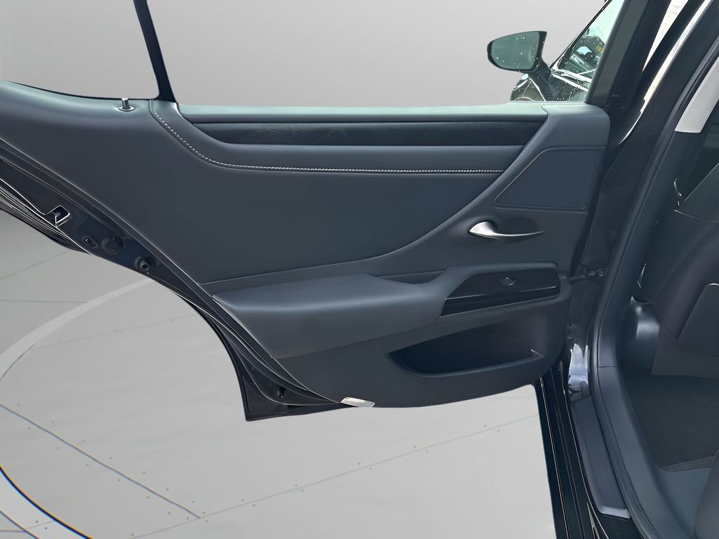 Used 2024 Lexus ES 350 w/ Premium Package image 17