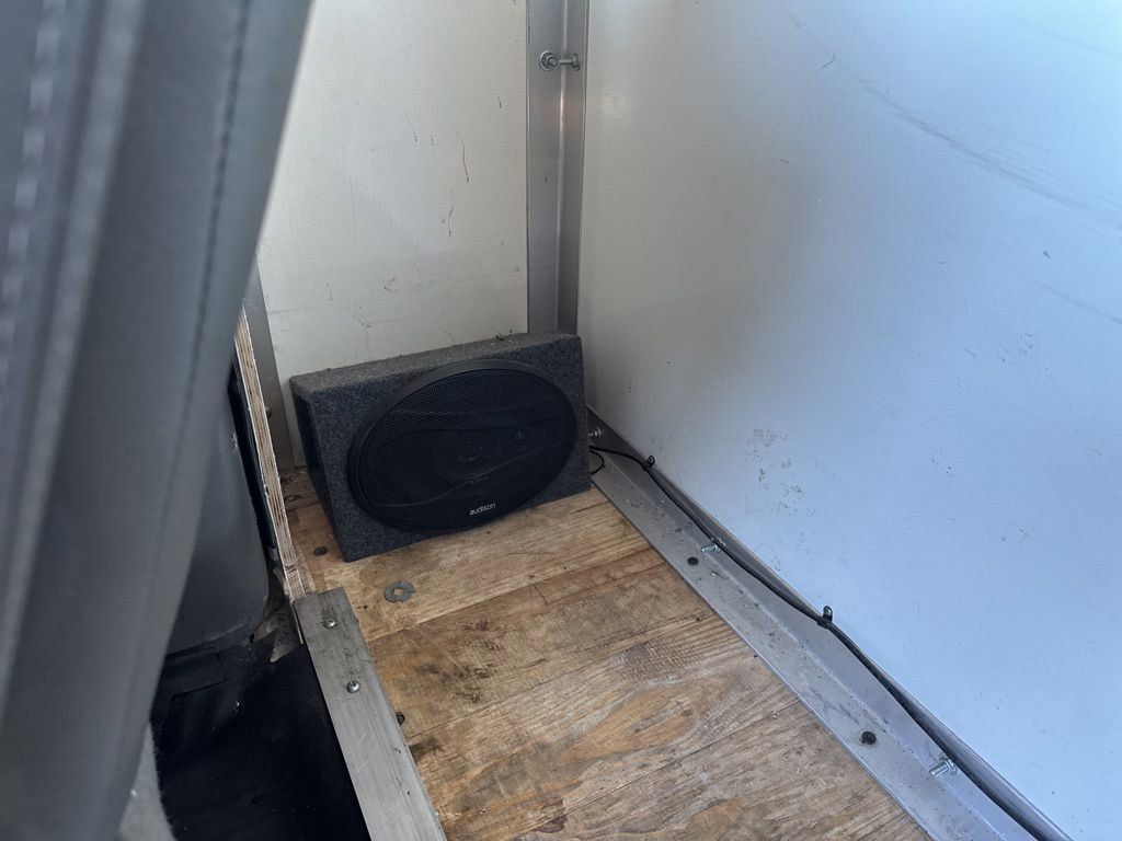 Used 2023 Chevrolet Express 3500 w/ Power Convenience Package image 24