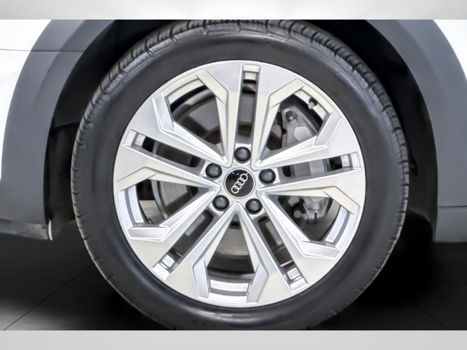 Used 2023 Audi A4 2.0T allroad Premium Plus AWD/4WD image 24