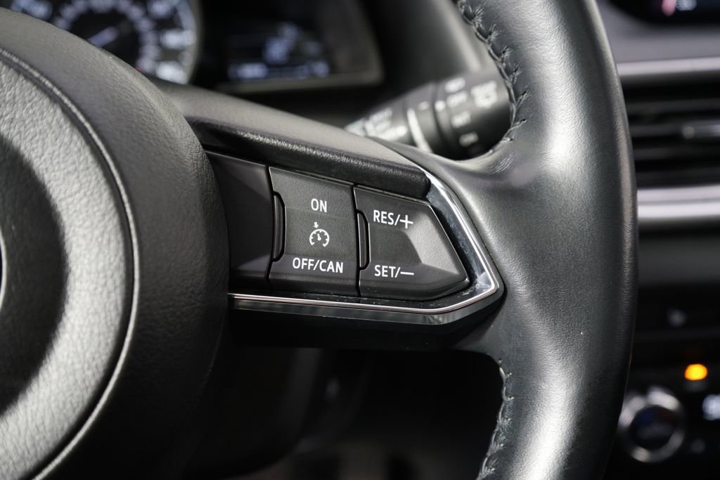 Used 2017 MAZDA MAZDA3 Touring FWD image 35