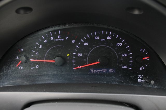 Used 2010 Toyota Camry LE image 18