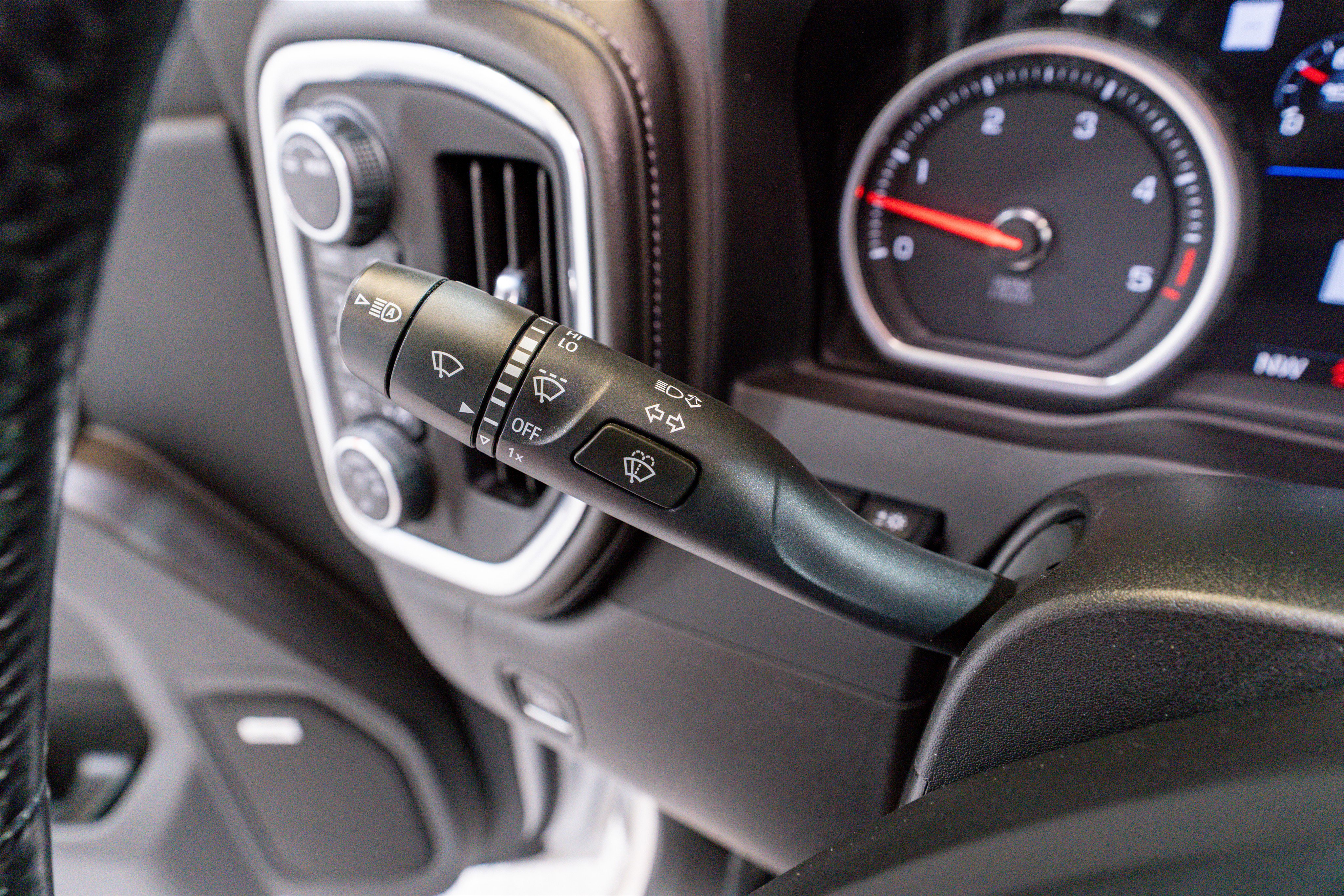 Used 2023 Chevrolet Silverado 3500 High Country image 37