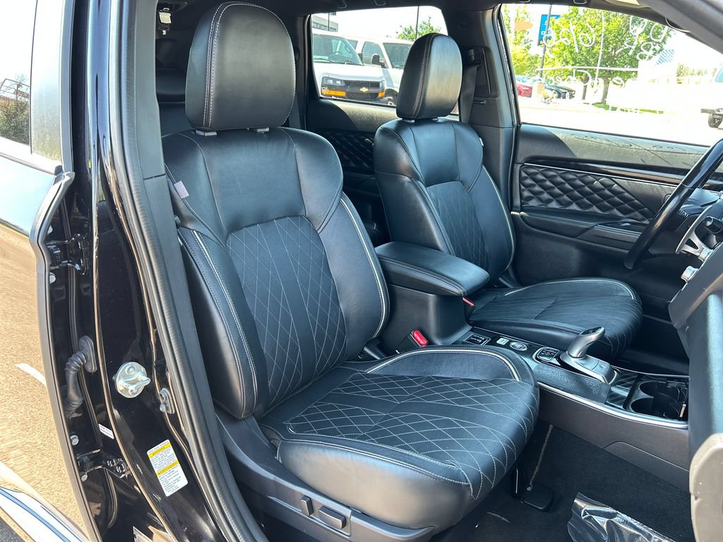 Used 2020 Mitsubishi Outlander GT AWD/4WD image 17