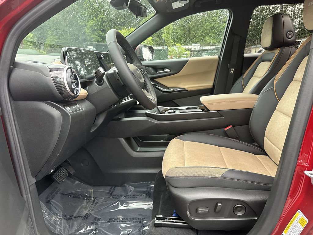 New 2026 Chevrolet Equinox ACTIV w/ Convenience Package III AWD/4WD image 13