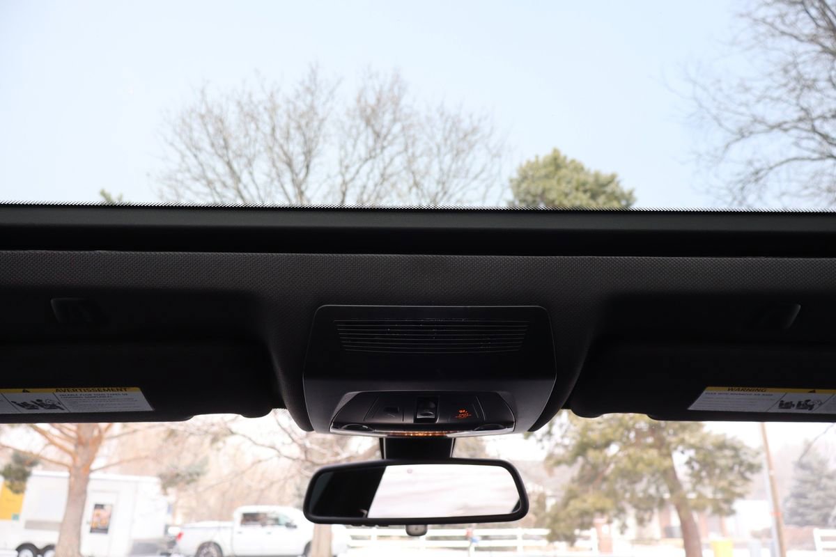 Used 2013 BMW 550i xDrive Sedan image 28