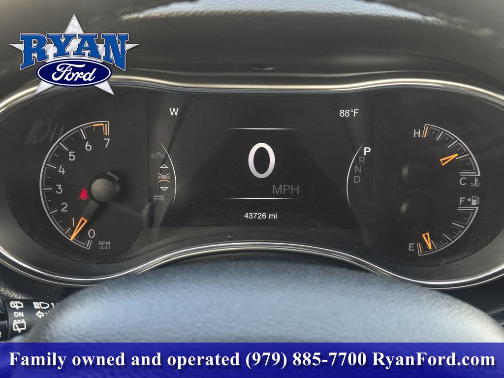 Used 2020 Jeep Grand Cherokee Altitude RWD image 10
