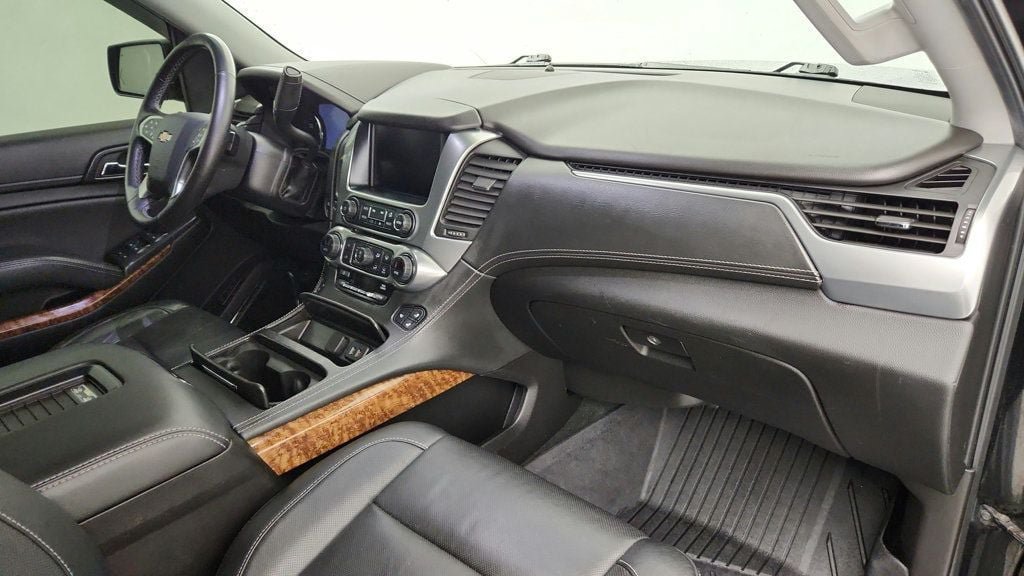 Used 2018 Chevrolet Tahoe Premier AWD/4WD image 27