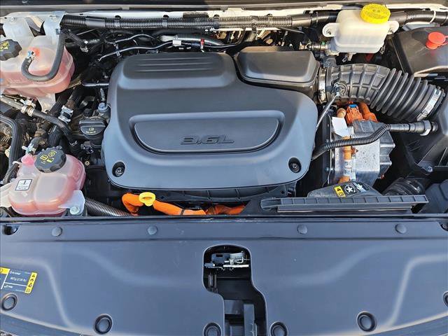 Used 2024 Chrysler Pacifica Limited FWD image 23