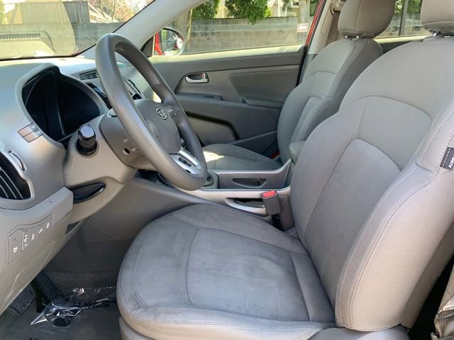 Used 2011 Kia Sportage LX w/ Convenience Pkg image 11