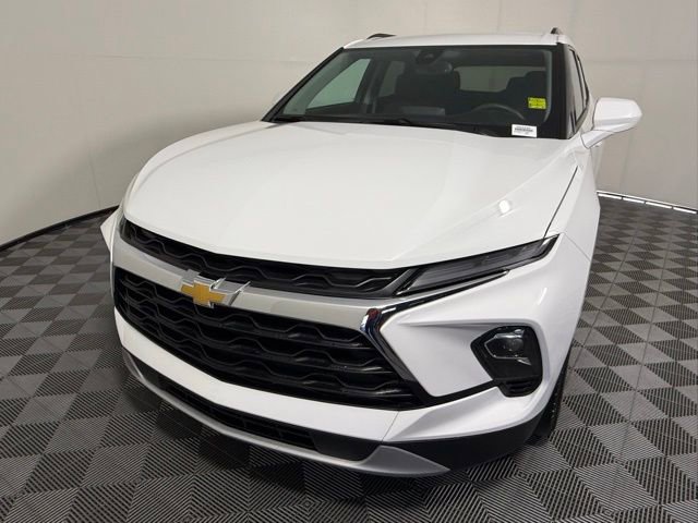 Used 2023 Chevrolet Blazer LT w/ Convenience Package image 2