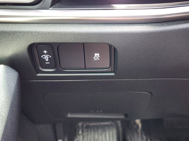 Certified 2026 Kia Sorento LX FWD image 23