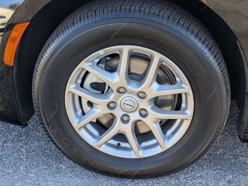 Used 2025 Chrysler Pacifica Select image 30