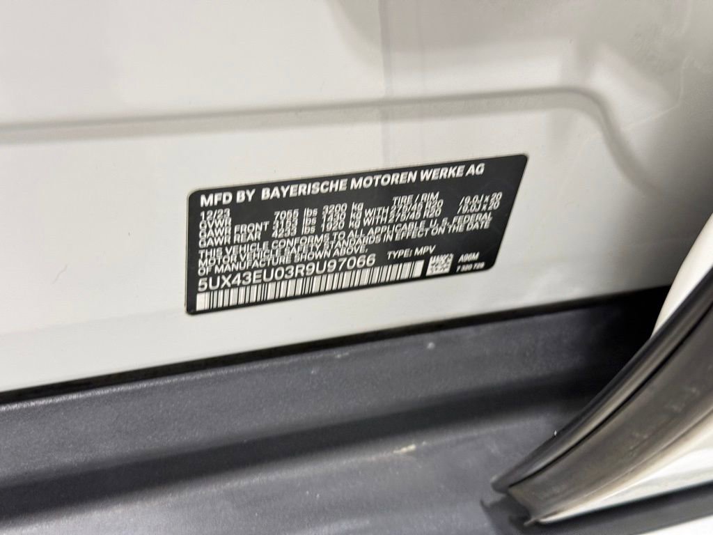 Certified 2024 BMW X5 xDrive50e image 34