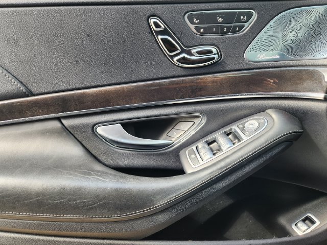 Used 2019 Mercedes-Benz S 560 Sedan image 21