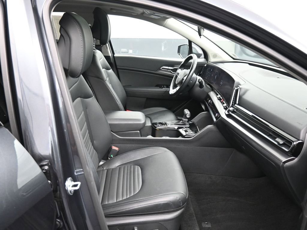 Certified 2025 Kia Sportage SX image 26