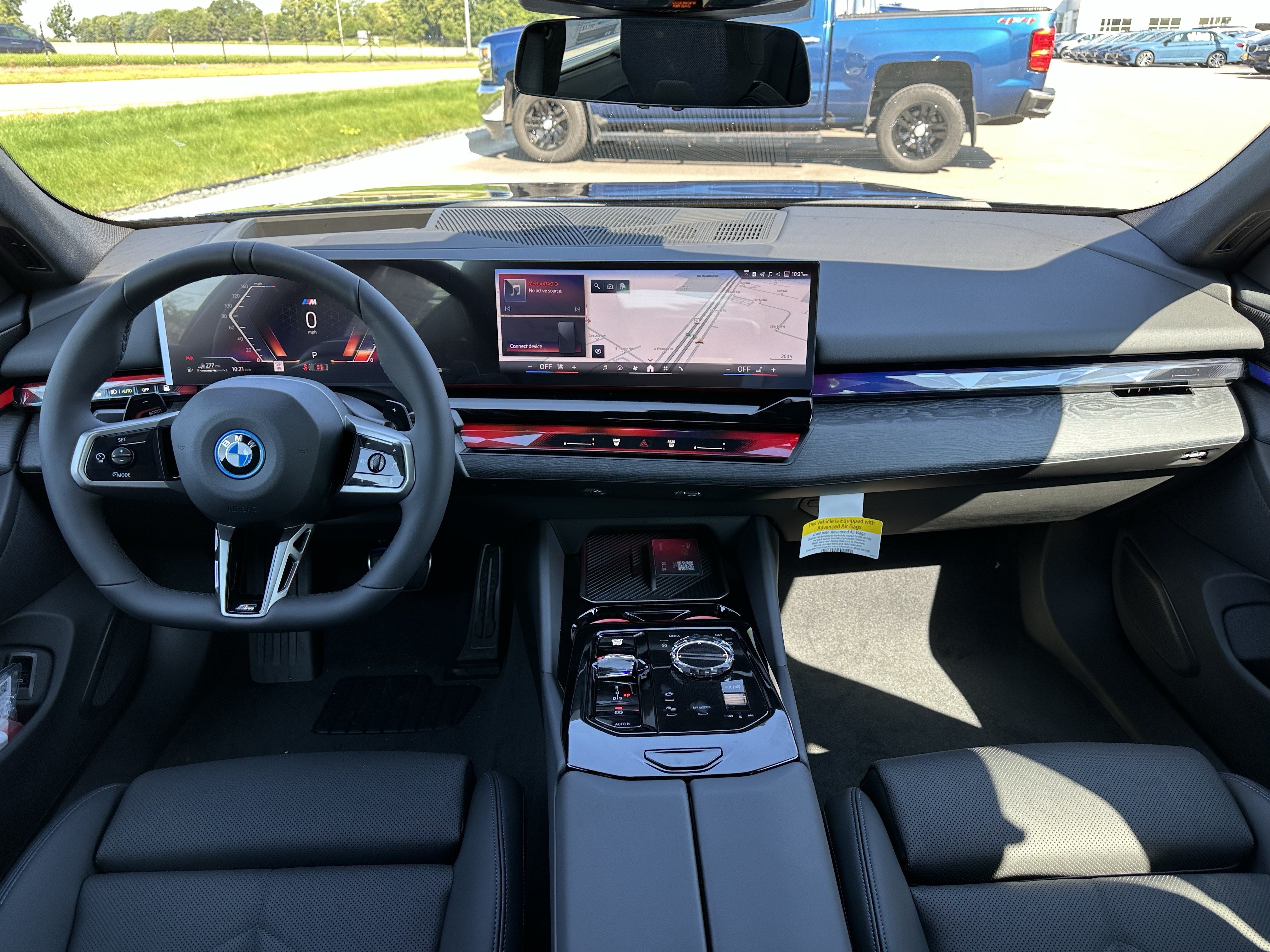 New 2026 BMW 550e xDrive w/ Executive Package AWD/4WD image 10