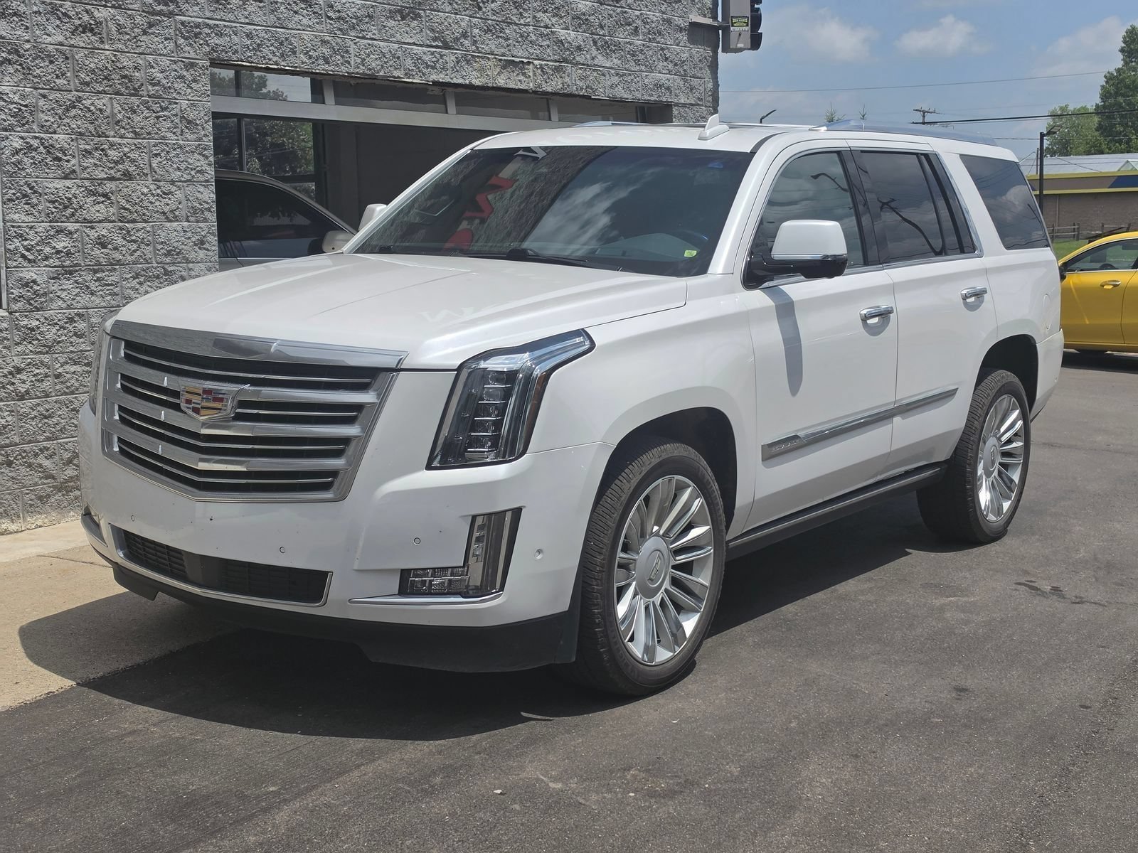 Used 2019 Cadillac Escalade Platinum