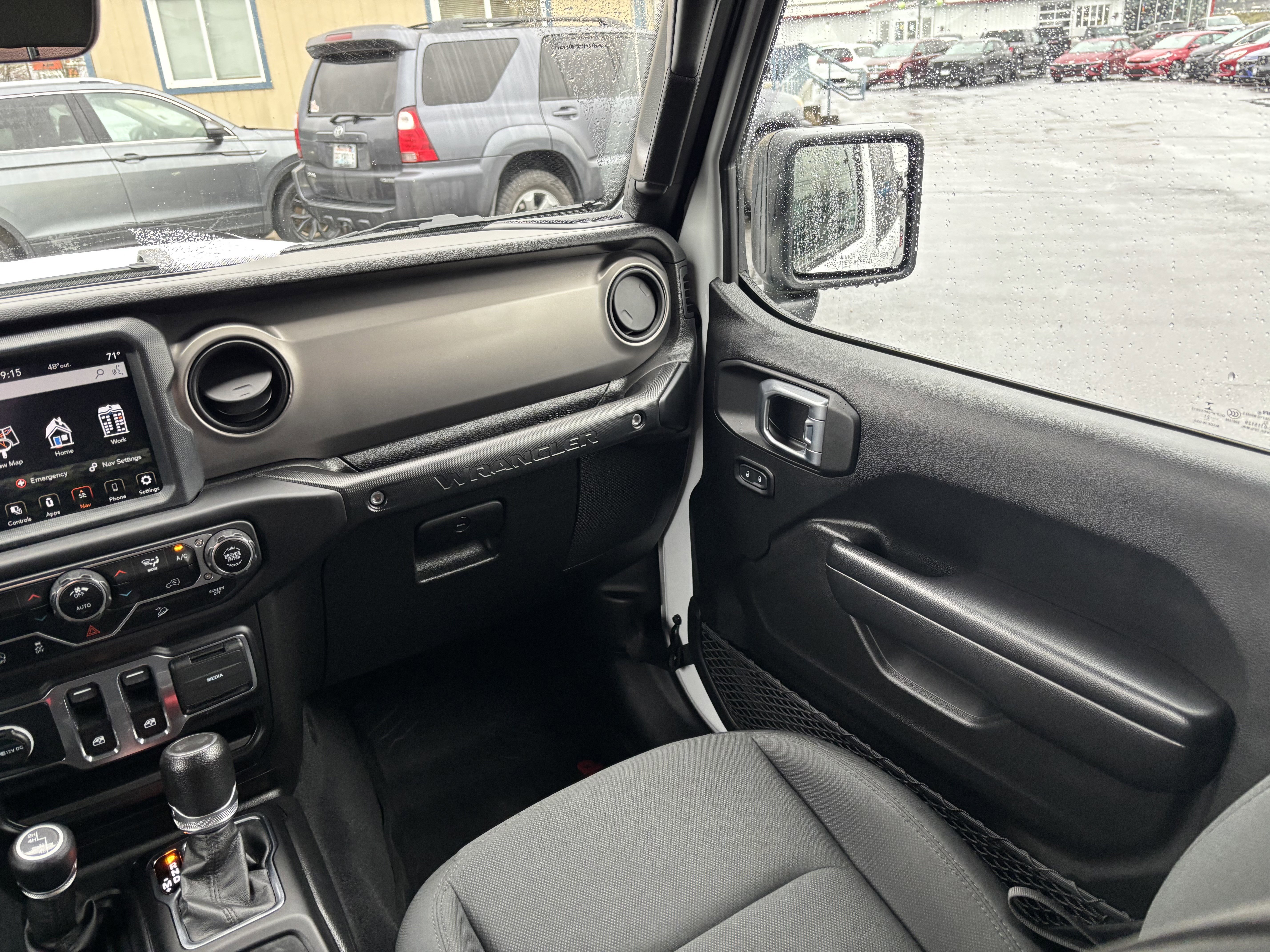 Used 2021 Jeep Wrangler Sport S image 24