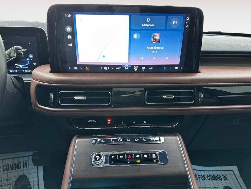 Used 2025 Lincoln Aviator Reserve w/ Equipment Group 201A AWD/4WD image 33