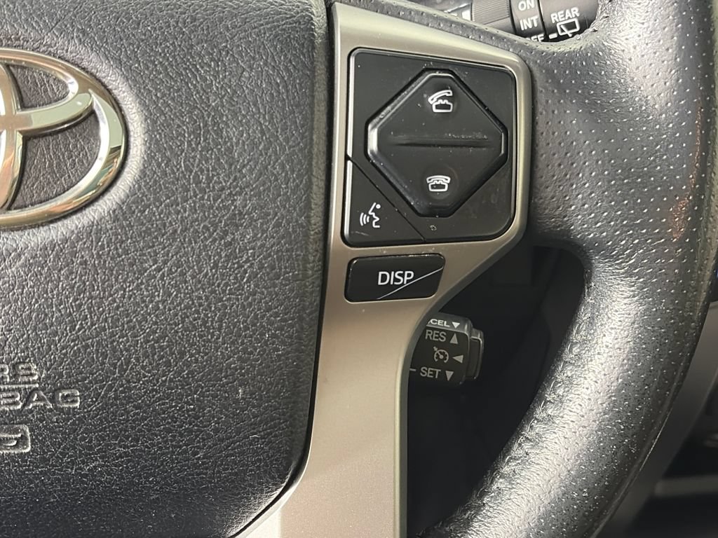 Used 2015 Toyota 4Runner Limited AWD/4WD image 18