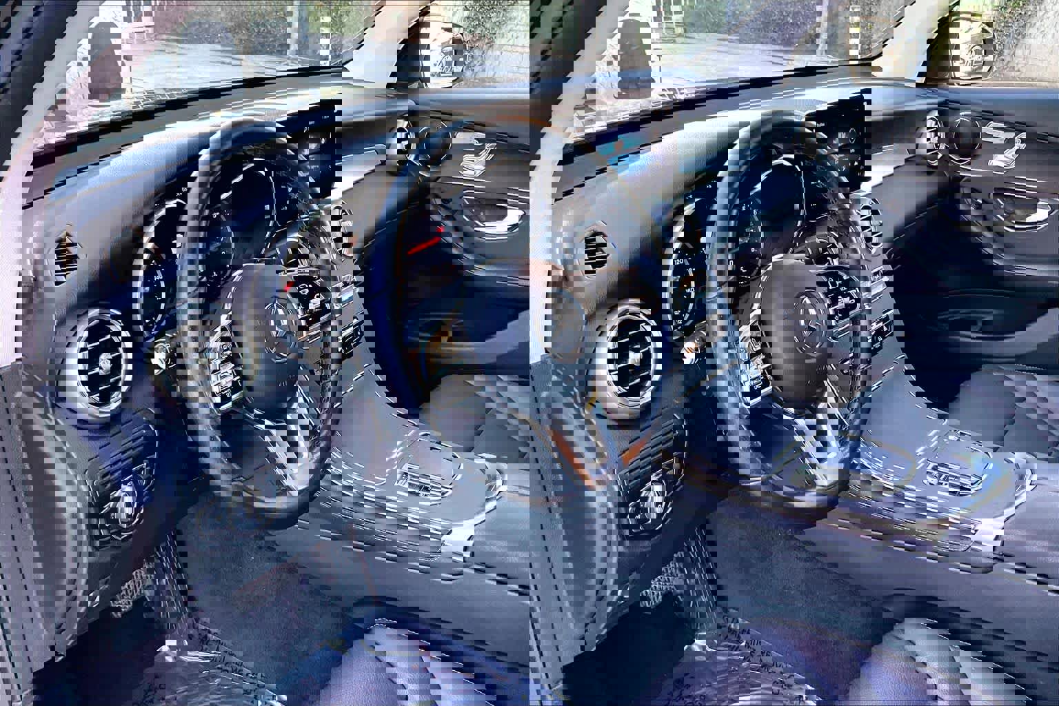 Used 2021 Mercedes-Benz GLC 300 GLC 300 image 17