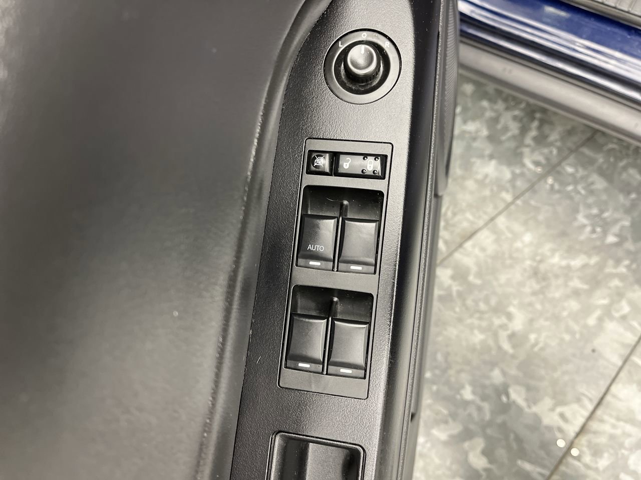 Used 2017 Jeep Patriot Sport w/ Power Value Group FWD image 7