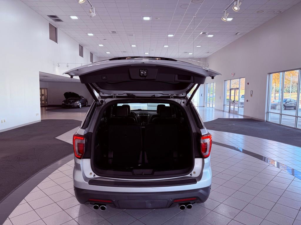 Used 2019 Ford Explorer Sport w/ Equipment Group 401A image 13