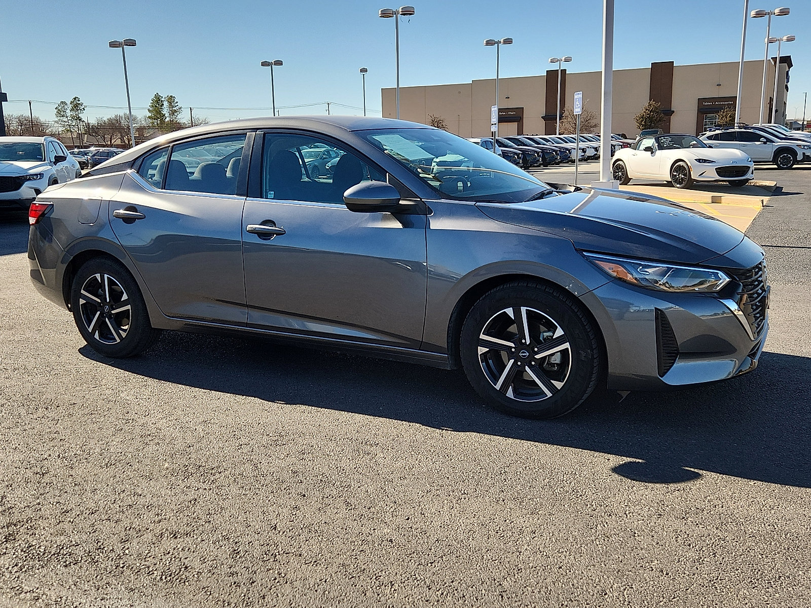Used 2024 Nissan Sentra SV image 8