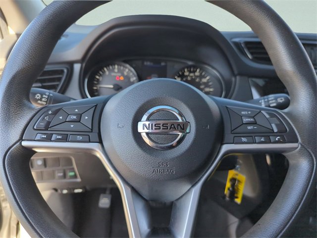 Certified 2020 Nissan Rogue Sport S image 38