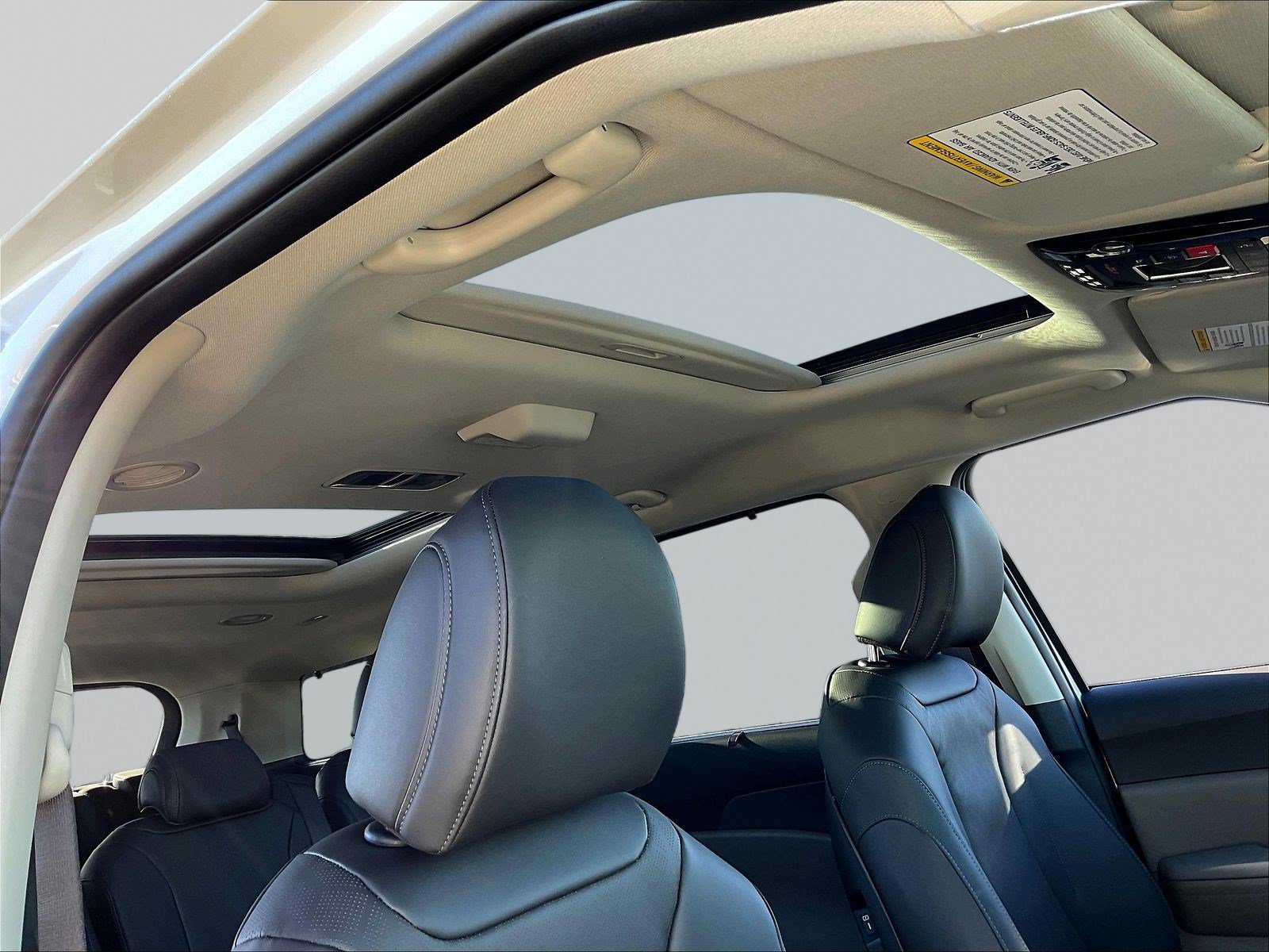 New 2027 Kia Carnival SX FWD image 13