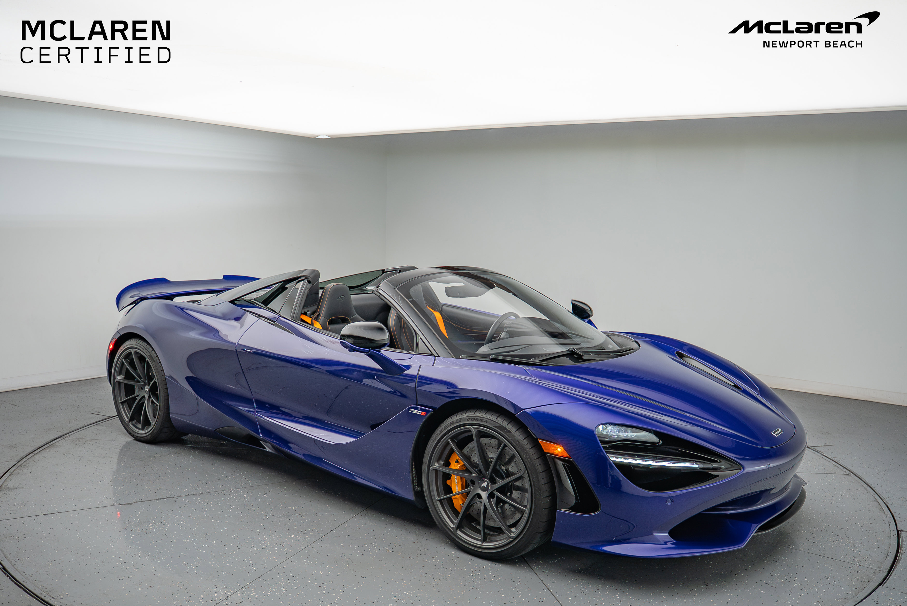 Used 2025 McLaren 750S Spider image 1