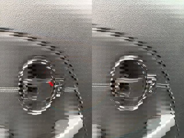 Used 2008 Pontiac Torrent 2WD w/ Preferred Package image 23