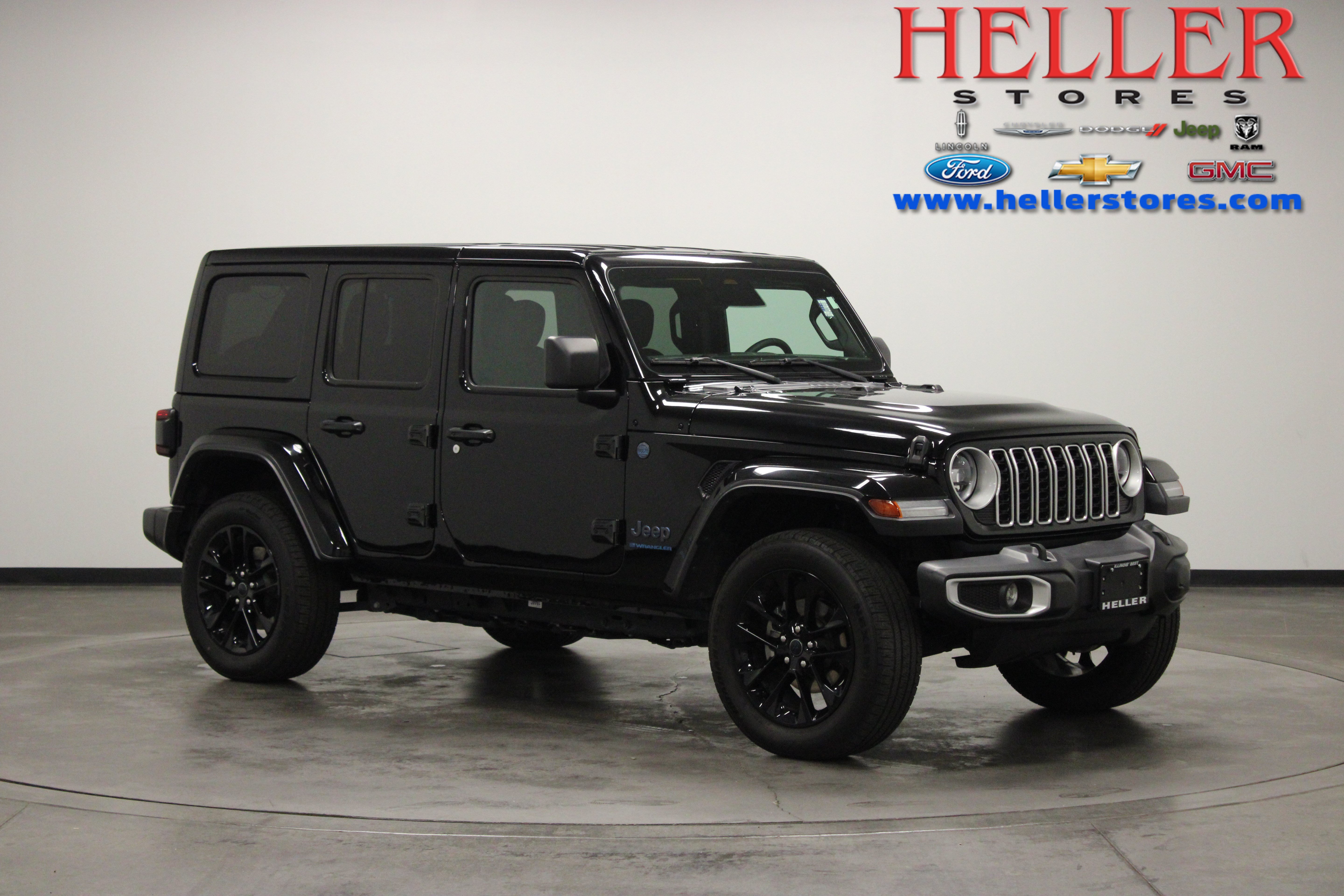Used 2025 Jeep Wrangler Unlimited Sahara w/ Safety Group AWD/4WD image 1