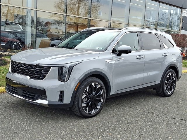 Certified 2025 Kia Sorento SX image 3