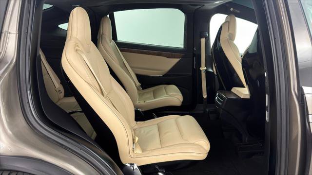 Used 2016 Tesla Model X 90D AWD/4WD image 16