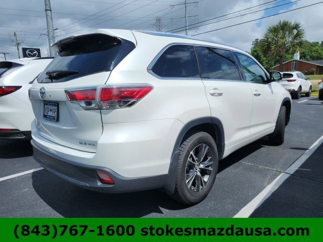 Used 2016 Toyota Highlander XLE AWD/4WD image 8
