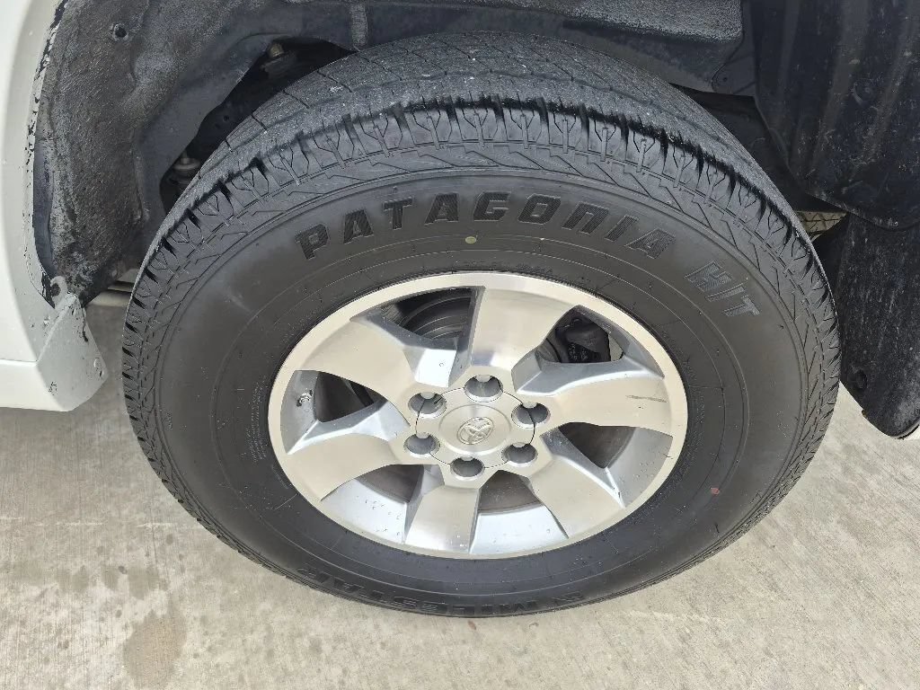 Used 2013 Toyota 4Runner SR5 RWD image 9
