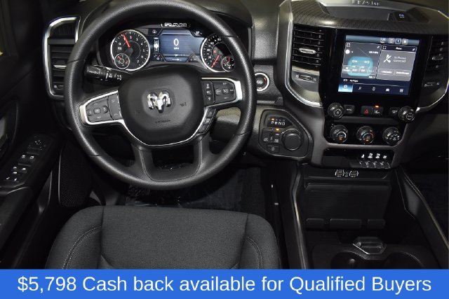 New 2026 RAM 1500 Express AWD/4WD image 32
