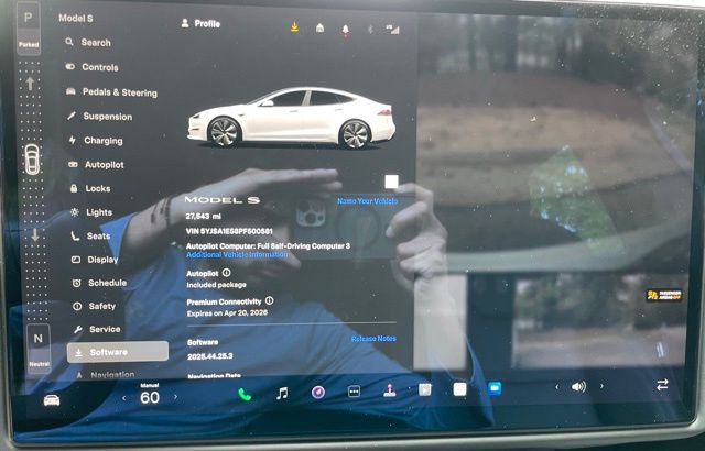 Used 2023 Tesla Model S image 22