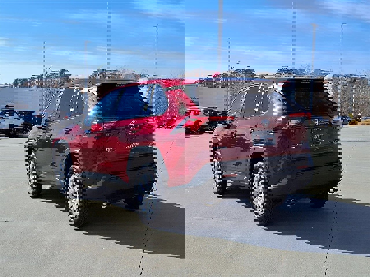 Used 2024 Toyota RAV4 LE image 4