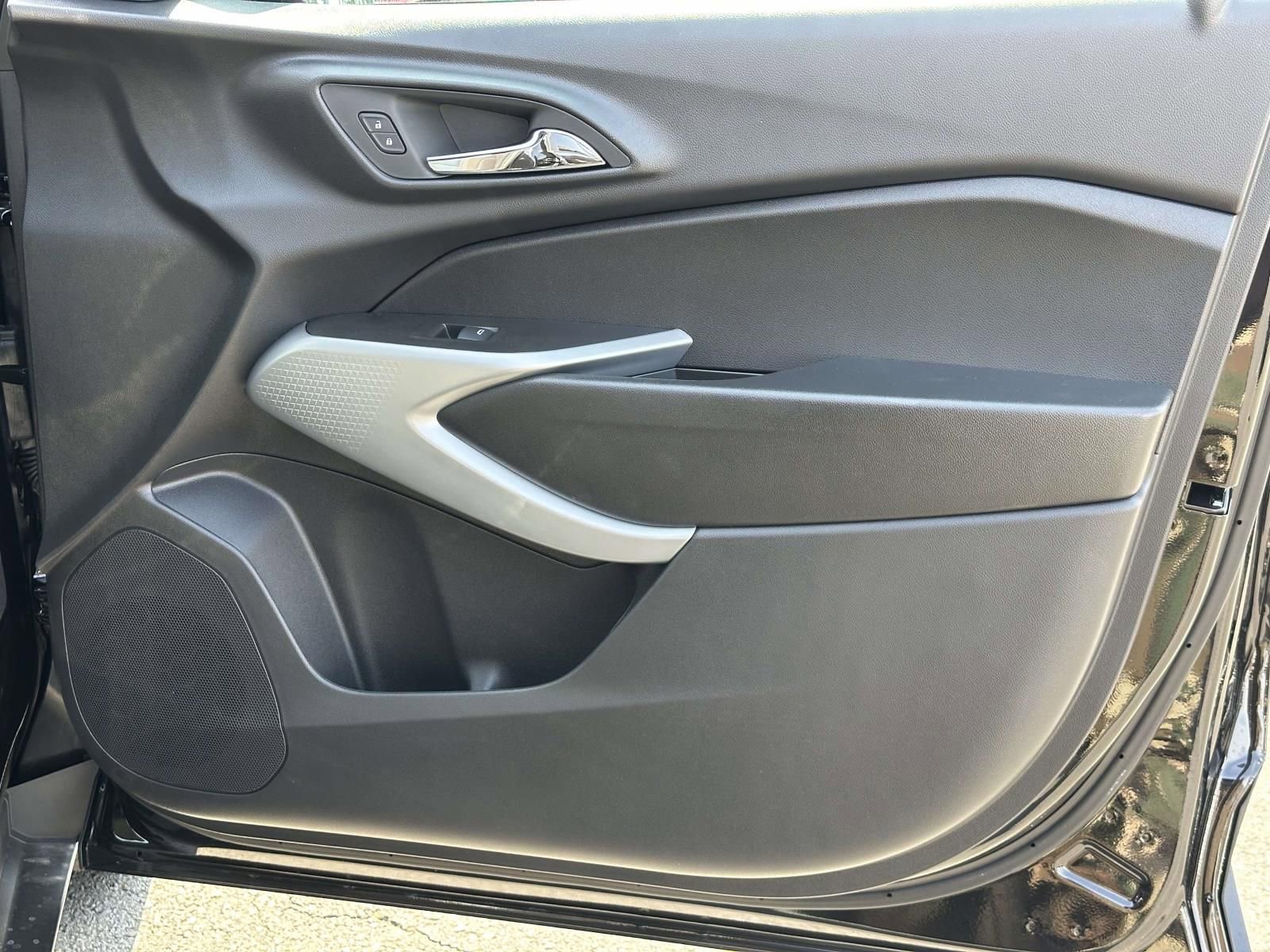 New 2026 Chevrolet Trax LS w/ Driver Confidence Package image 26