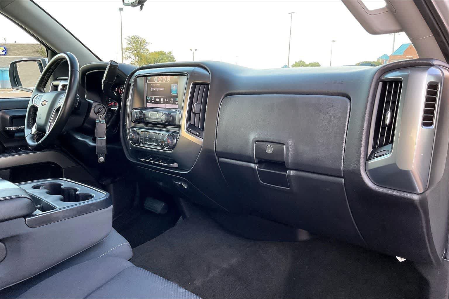 Used 2016 Chevrolet Silverado 1500 LT AWD/4WD image 22