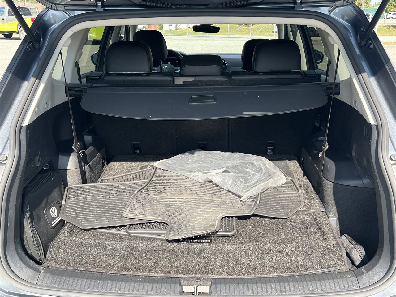 Used 2023 Volkswagen Tiguan SE image 22