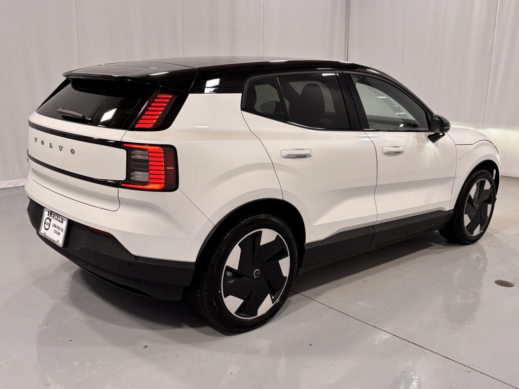 New 2025 Volvo EX30 Plus w/ Protection Package Premier image 6