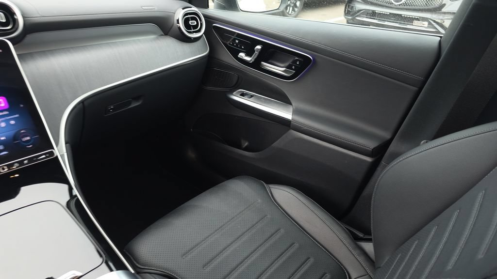 Certified 2025 Mercedes-Benz GLC 300 4MATIC image 26