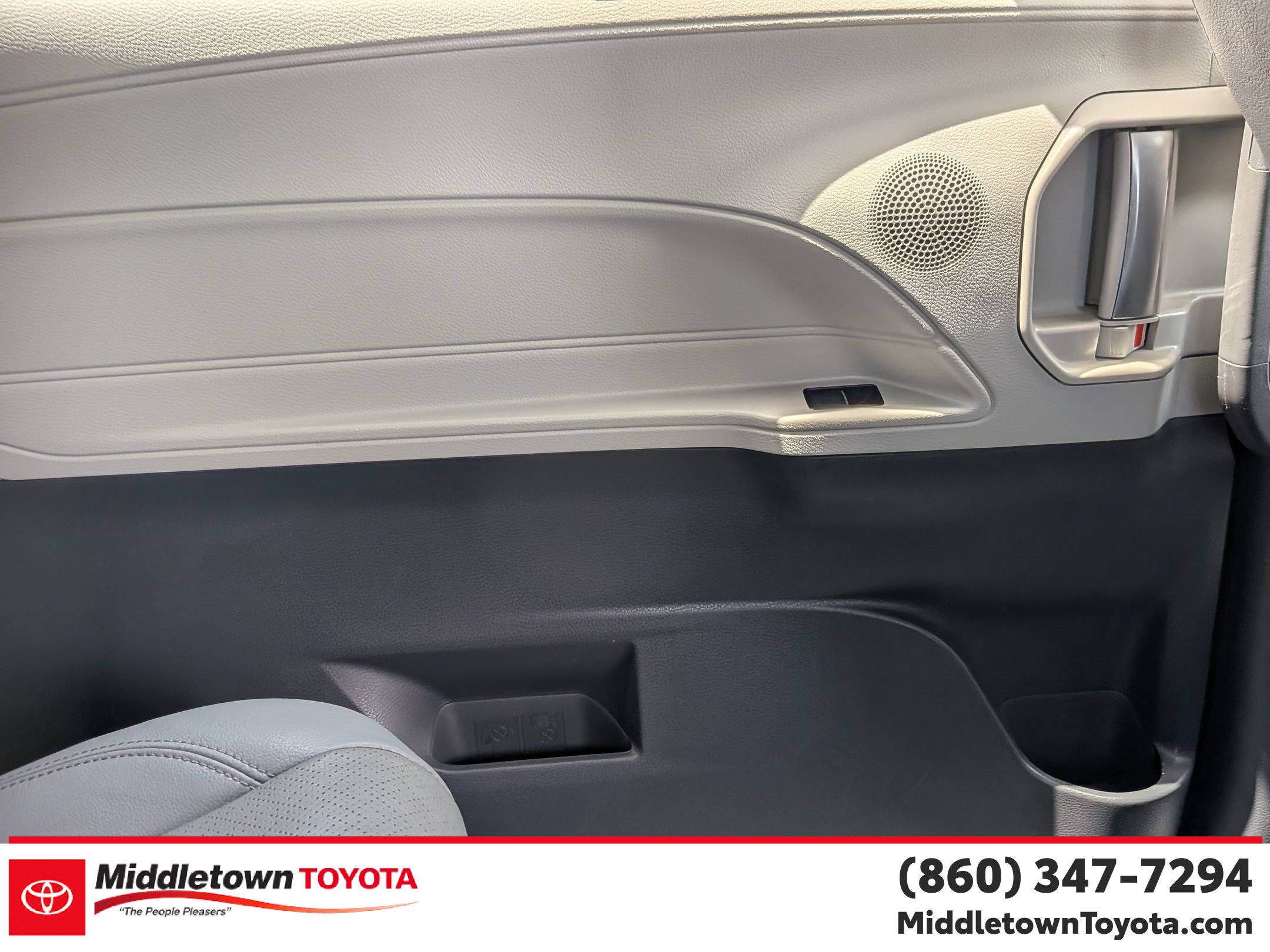 Certified 2024 Toyota Sienna Limited AWD/4WD image 36