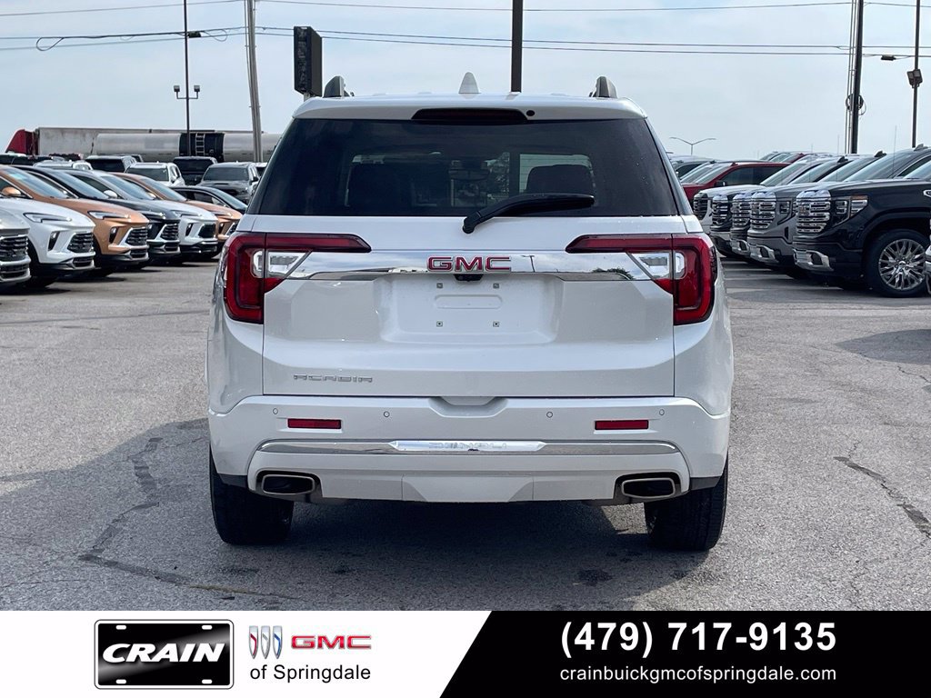 Used 2023 GMC Acadia Denali w/ Denali Ultimate Package FWD image 6